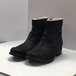 UGG ankle boot